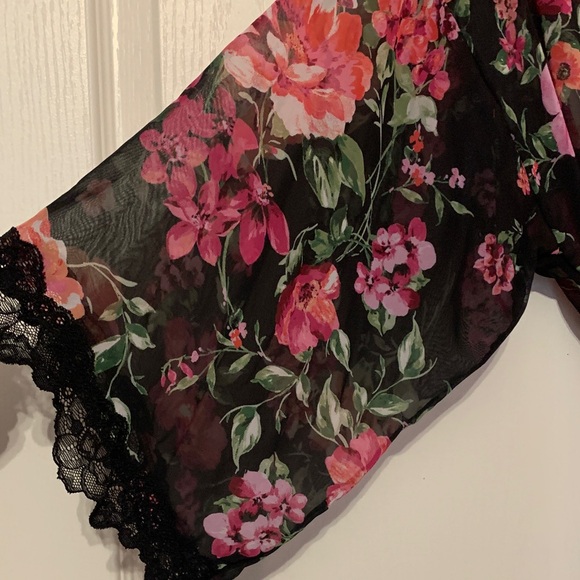 Floral Print Lace Kimono Robe  - XL - Picture 3 of 12